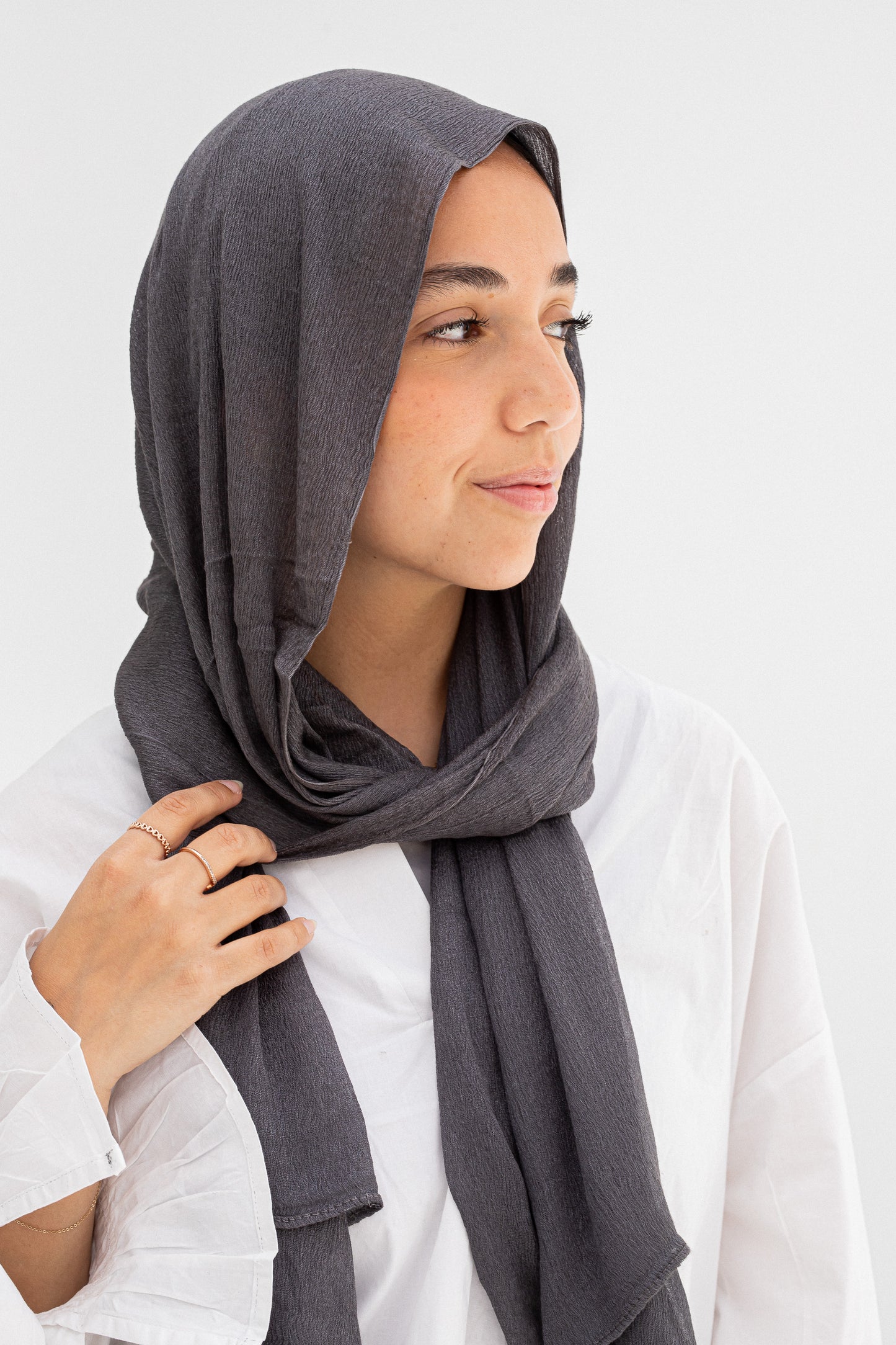 Dark grey Laya scarf