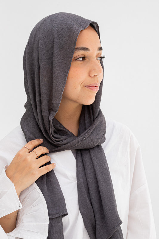 Dark grey Laya scarf