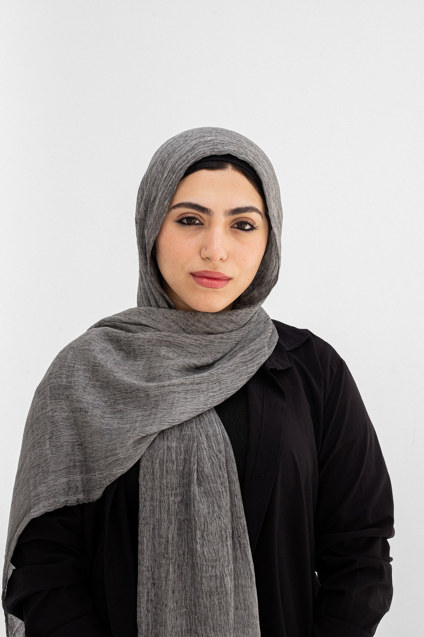 Graphite grey laya