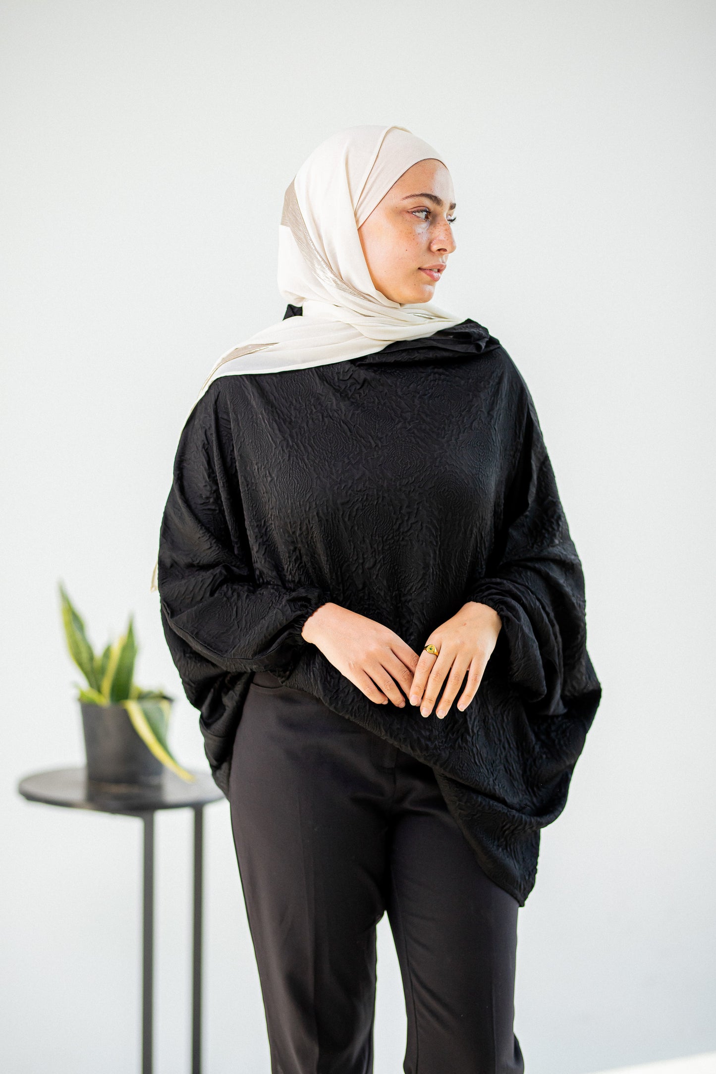 Velure Flow Top