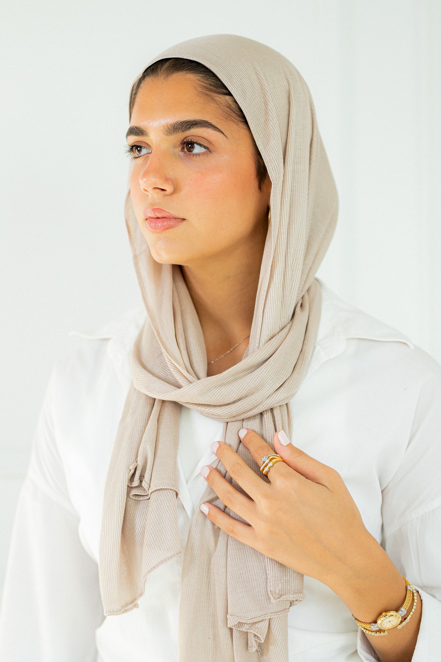 Bellana scarf.
