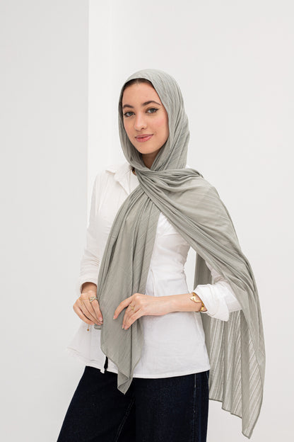 Olive lulwah scarf.