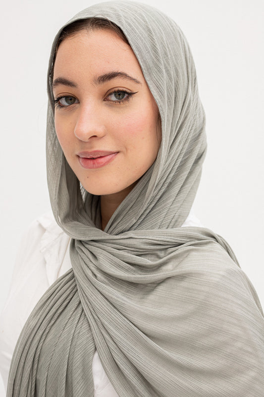 Olive lulwah scarf.