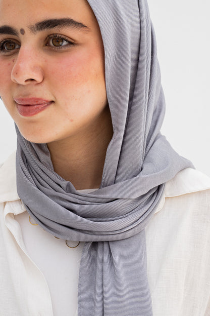 Grey shana scarf