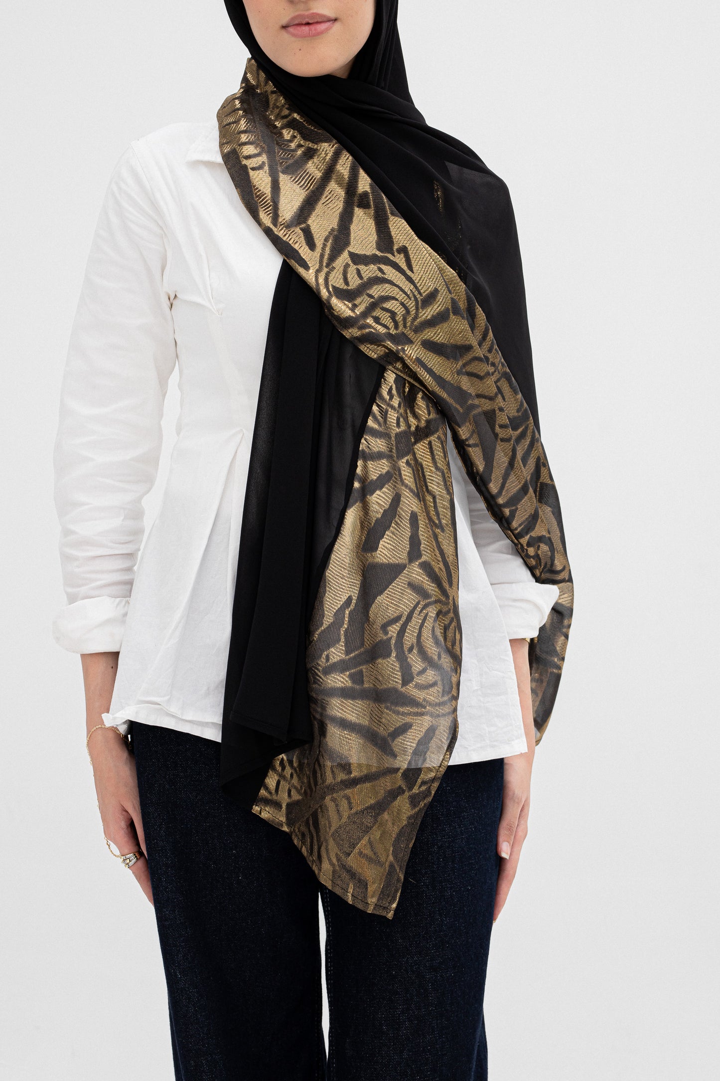 Layyal scarf