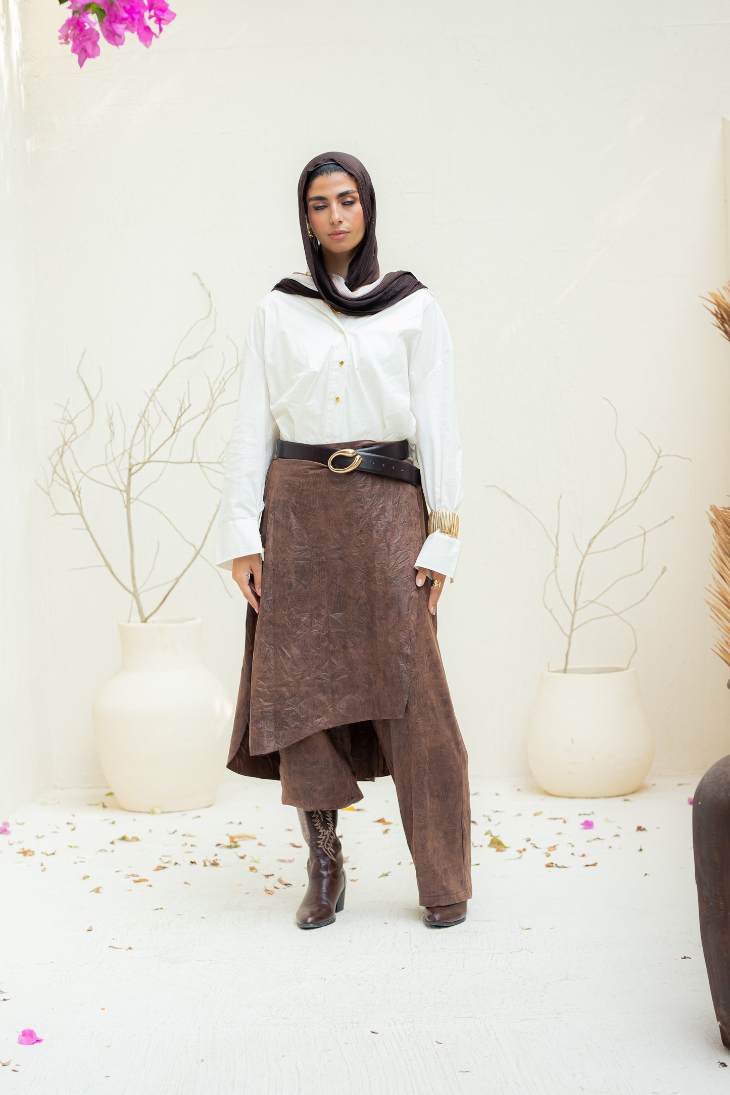 Crushed leather layered pants.