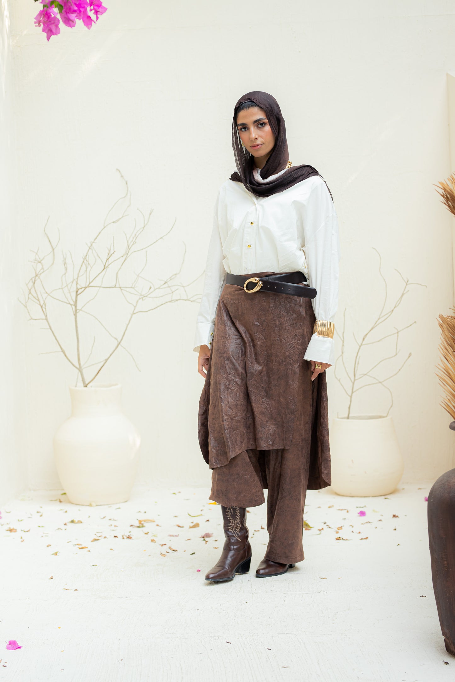 Crushed leather layered pants.