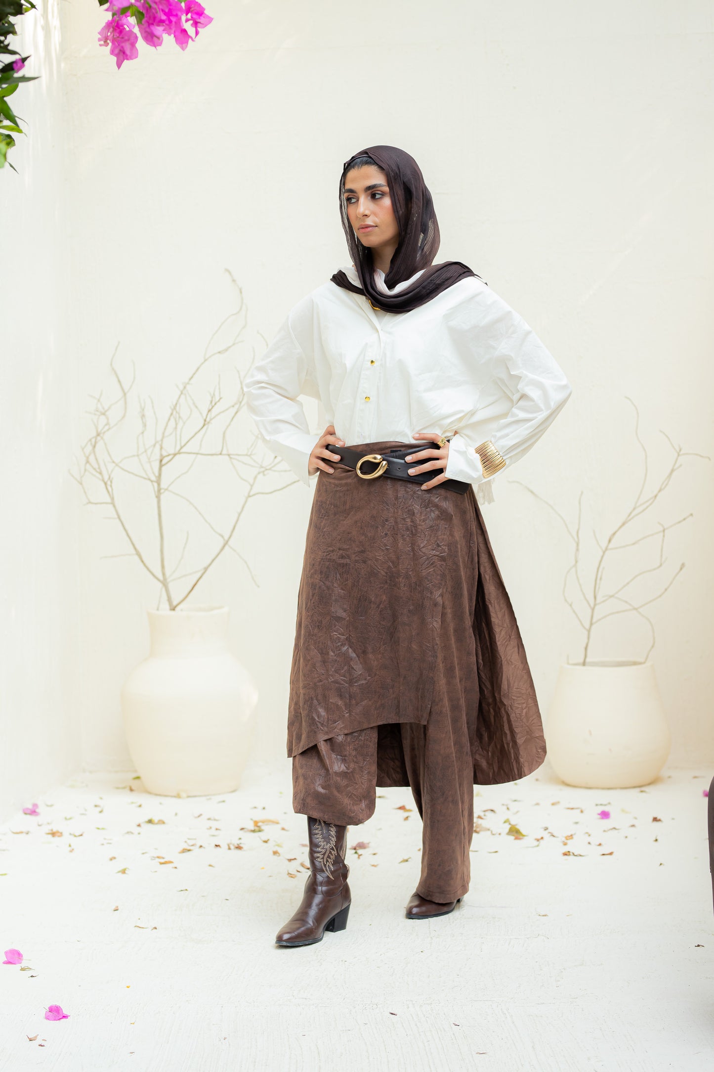 Crushed leather layered pants.