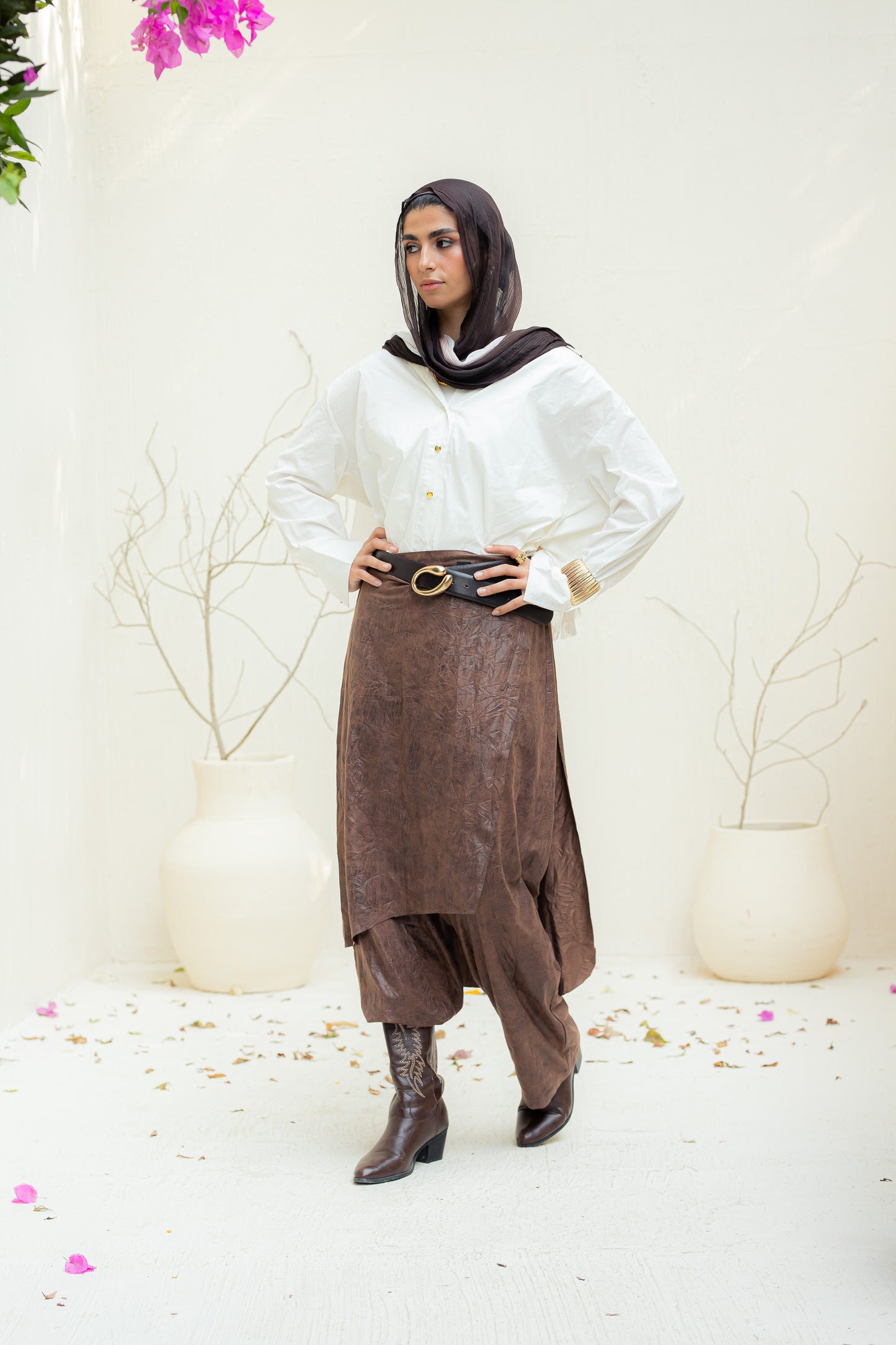 Crushed leather layered pants.