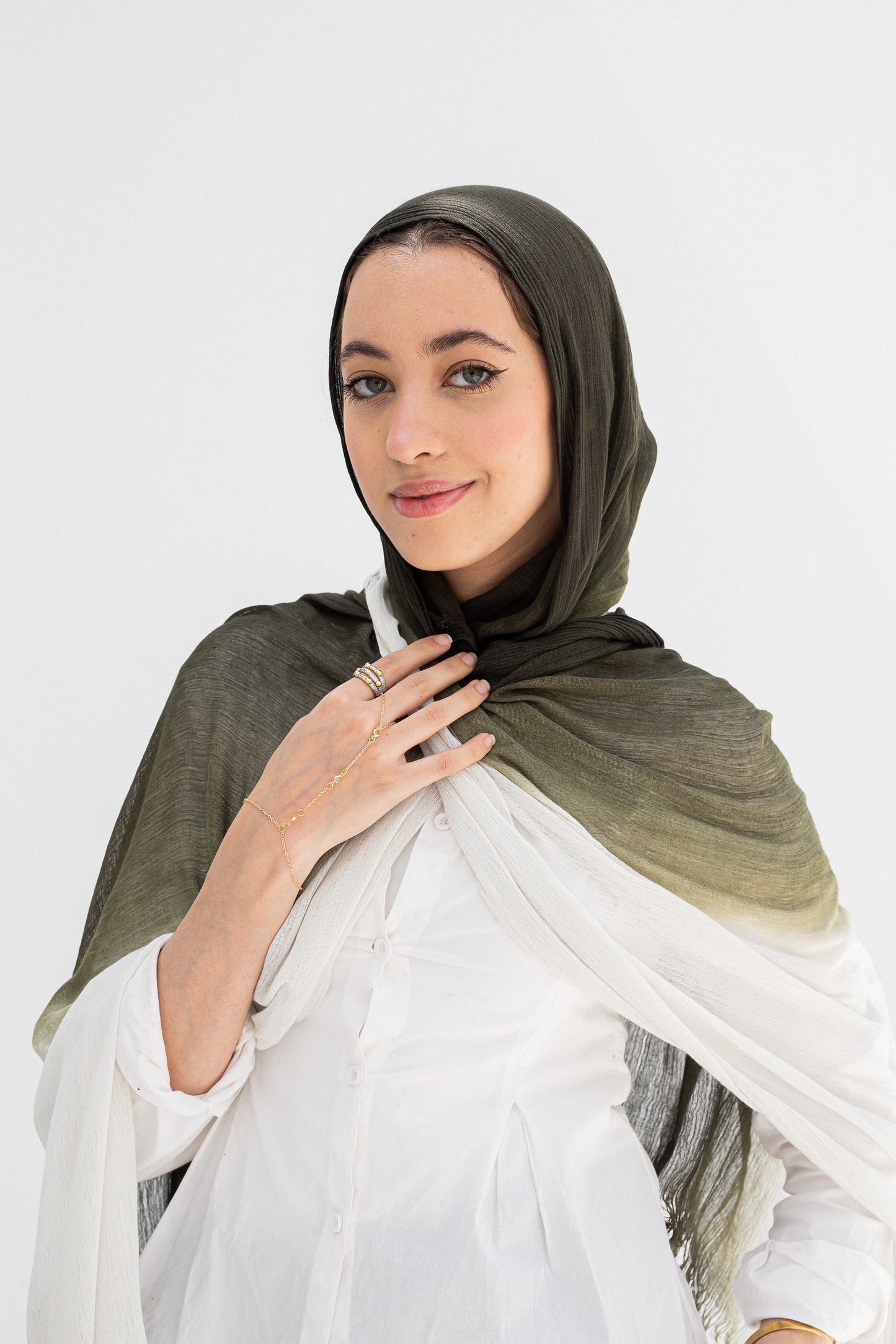 Olive/offwhite ombre linen scarf