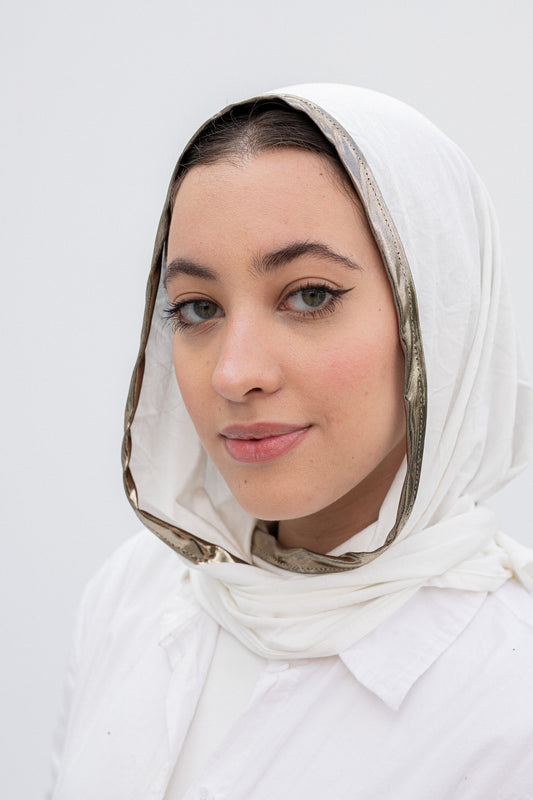 Shima scarf/offwhite with gold border