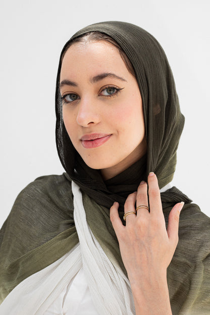 Gradia scarf/olive&white