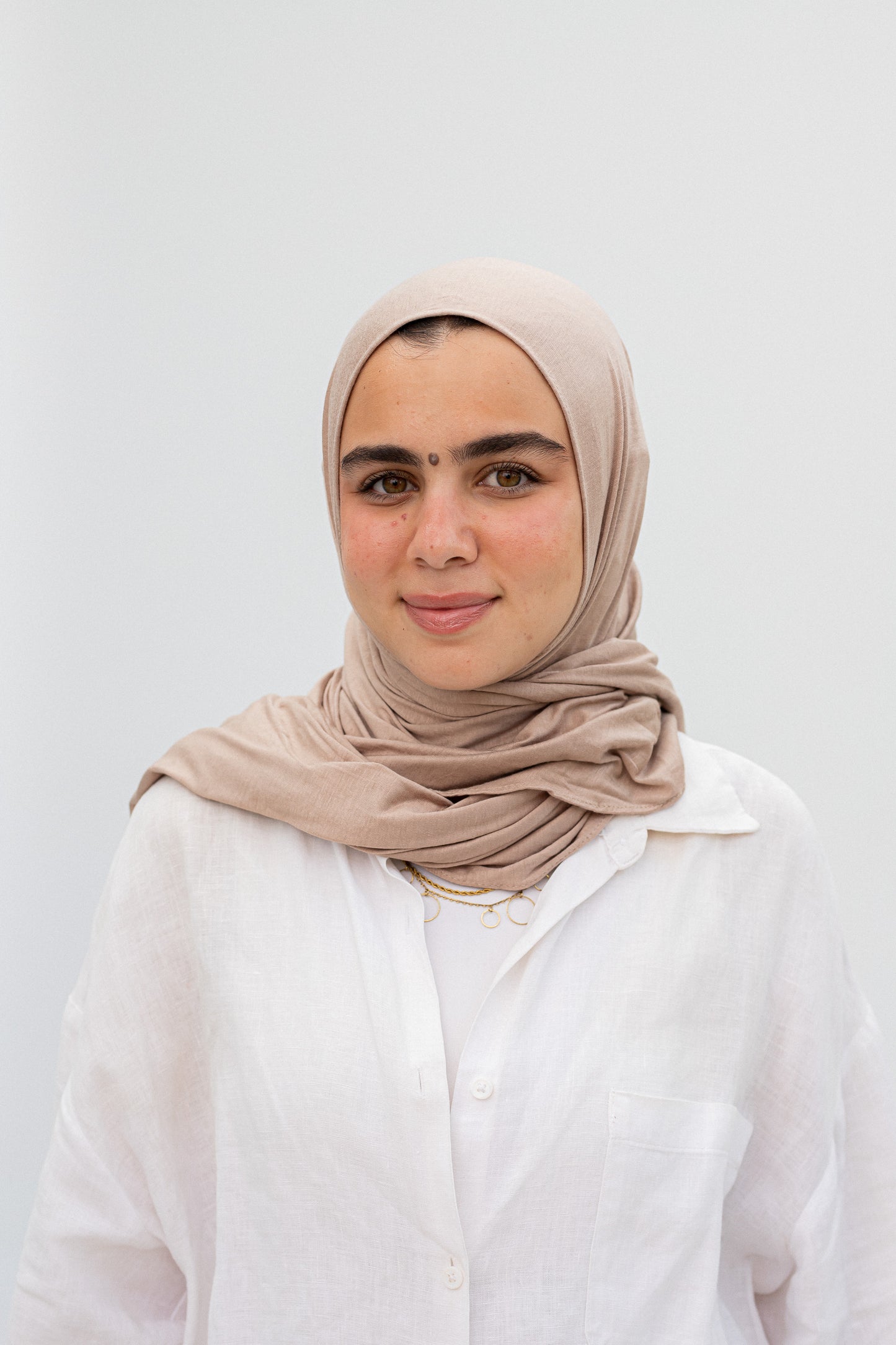 Dark beige slipon scarf