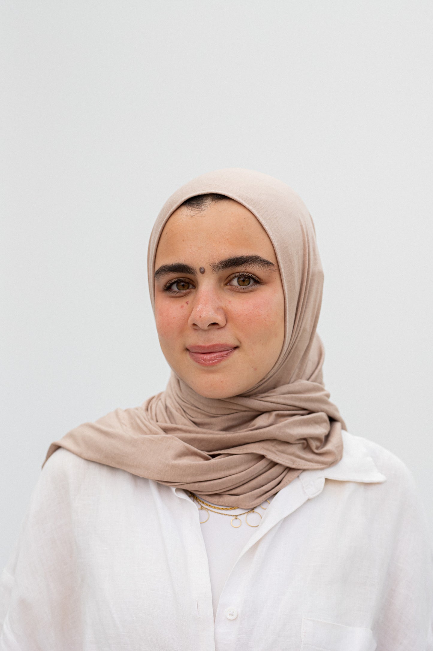 Dark beige slipon scarf