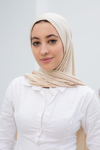 Beige slipon scarf