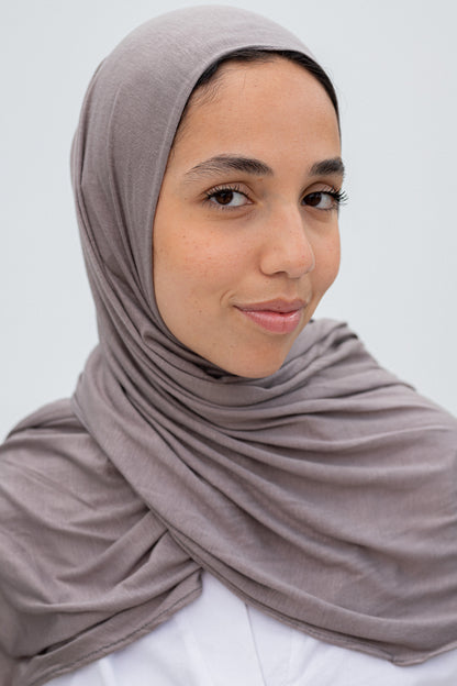 Grey slipon scarf