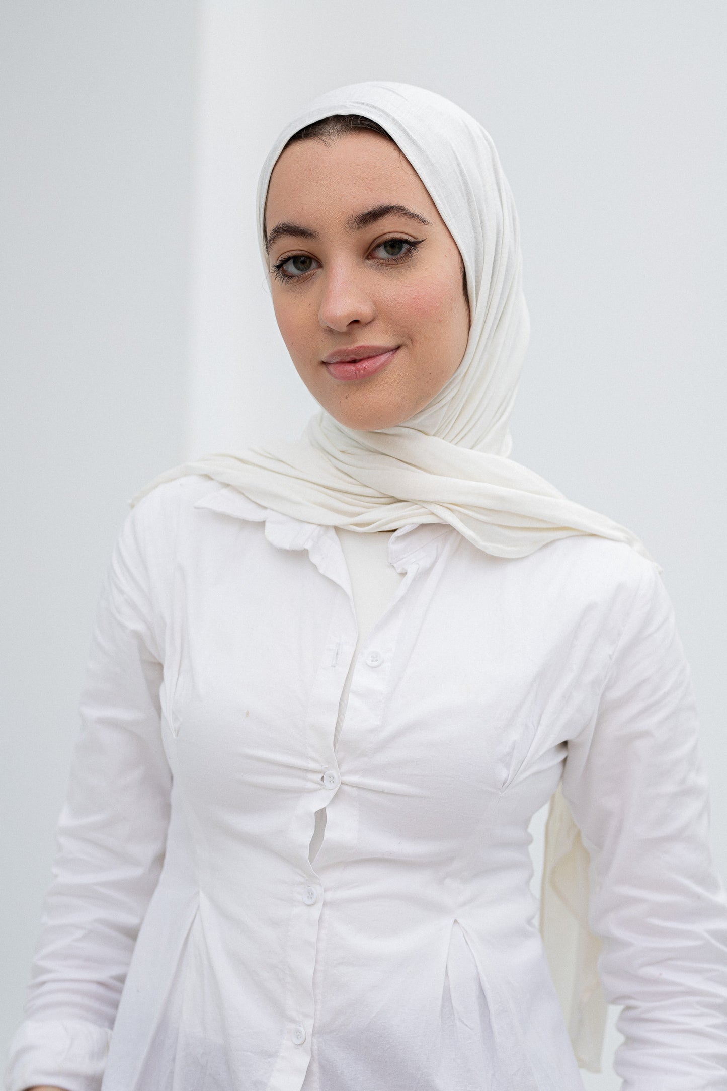 Offwhite slipon scarf