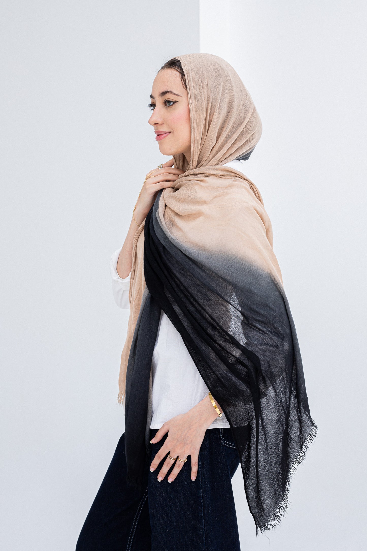 Gradia scarf/beige&black