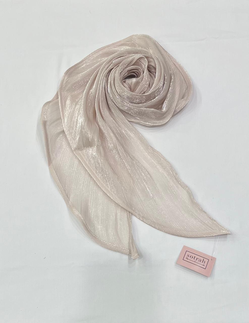 Alma tuck’n scarf.