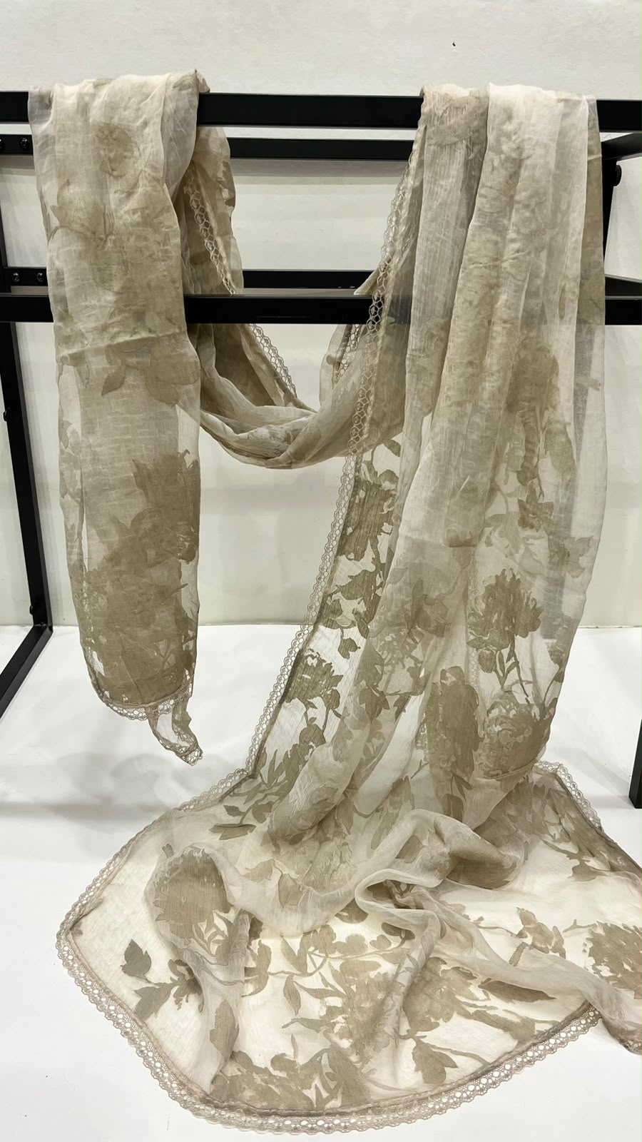 Beige velvet scarf